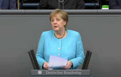 Меркель заявила о необходимости прямого диалога Евросоюза с Путиным