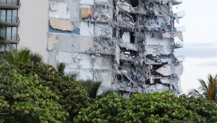 В Майами обрушился многоэтажный дом