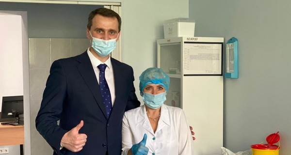 Виктор Ляшко привился второй дозой вакцины спустя четыре месяца после первой