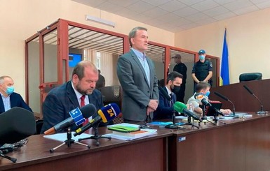 Суд по делу Медведчука: Адвокаты политика заявили отвод прокурору и судье