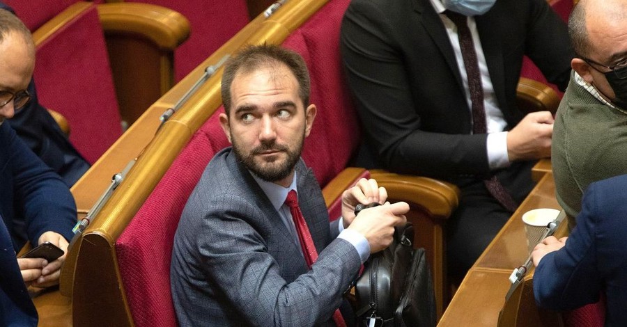 Депутат Александр Качура: Такие как Юрченко порождают ненависть людей к политикам