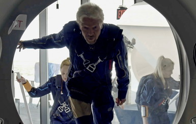 70-летний миллиардер Ричард Брэнсон слетал в “космос”