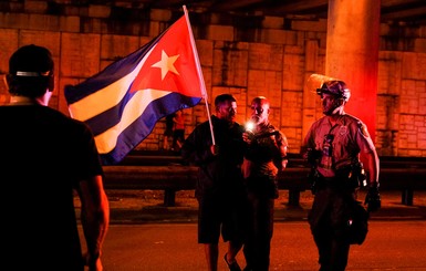 В ходе масштабных протестов на Кубе погиб человек
