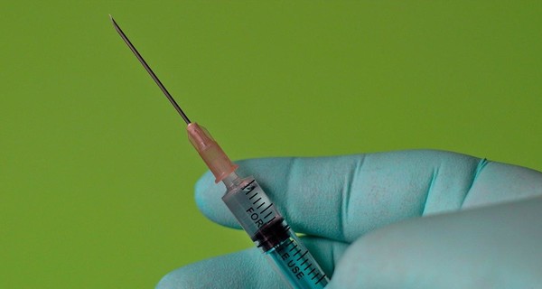 Полностью вакцинированы против коронавируса 1,2 миллиона украинцев