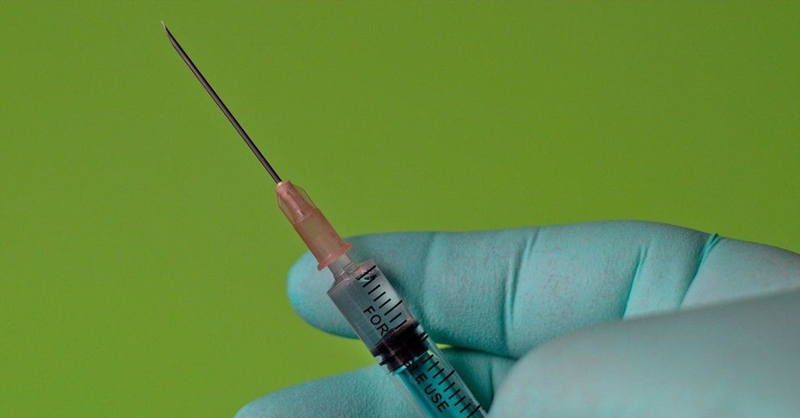 Полностью вакцинированы против коронавируса 1,2 миллиона украинцев