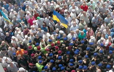 В Украине повысили пенсии ветеранам МВД и военным пенсионерам - в сумме на 5 миллиардов