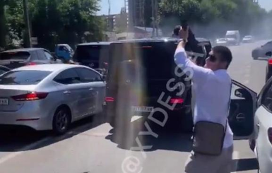Свадьба со стрельбой и дрифтом в Одессе: полиция задержала иностранцев по горячим следам