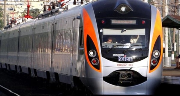 Венгрия разрешила транзит в Австрию для путешествующих поездом украинцев
