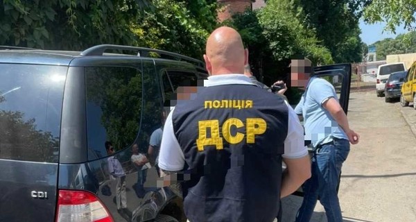 В Черновцах помощника народного депутата поймали на взятке в 5700 долларов
