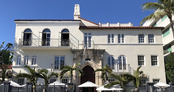 В доме, где убили Джанни Версаче, нашли два трупа 