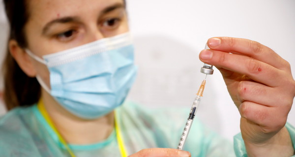 Коронавирусом в Украине за сутки не заболел ни один медик