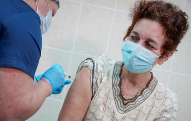 В Украине отменили запись на COVID-вакцинацию через портал 