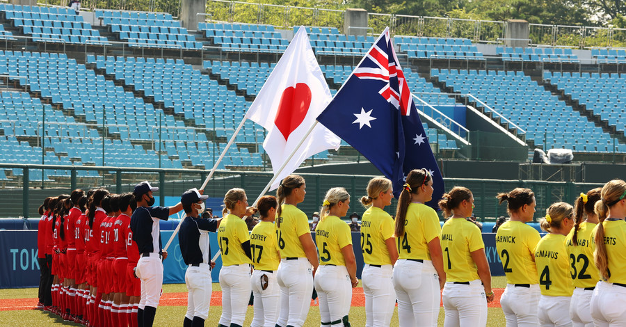 Олимпийские Игры в Токио стартовали. Япония обыграла Австралию в матче открытия по софтболу