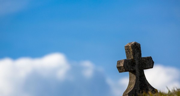 В Одесской области мужчина надругался над могилой, чтобы отомстить покойнику