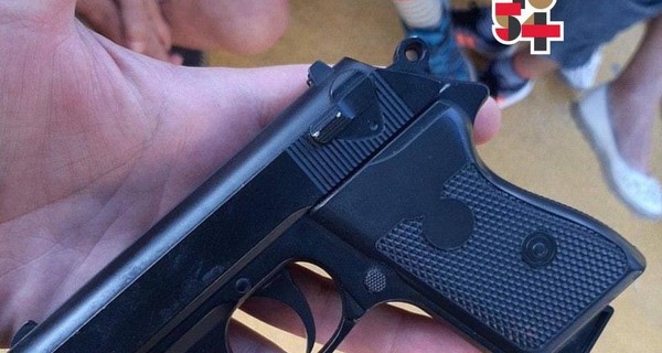 В Харькове подросток открыл стрельбу по детям на детской площадке