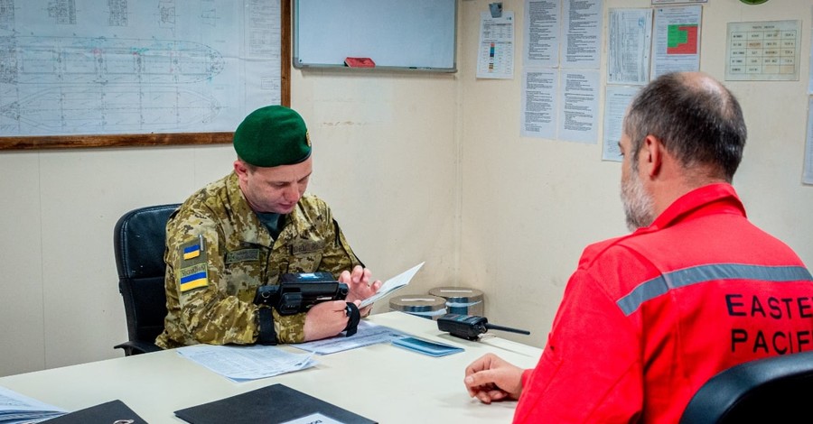 Украина запретила 12 российским морякам въезд сроком на три года