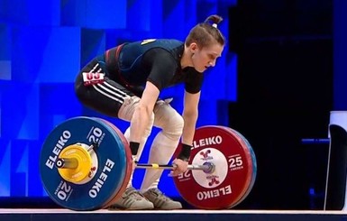 Штангистка Конотоп заняла пятое место в весе до 55 кг