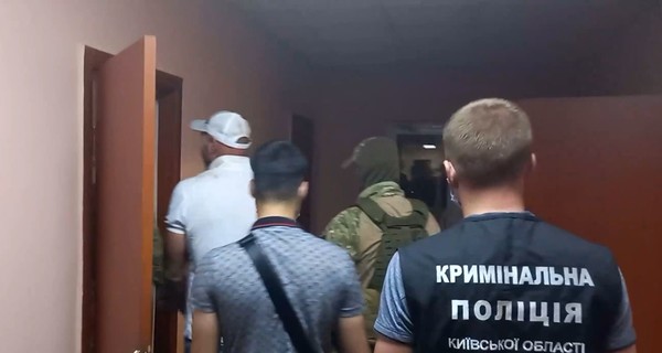 Полиция задержала банду, нападавшую на мэров, юристов и судей