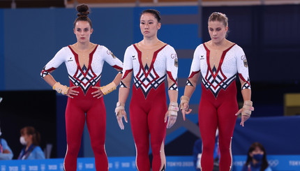 Комбинезоны и купальники: в какой одежде гимнастки выступают на Олимпиаде в Токио