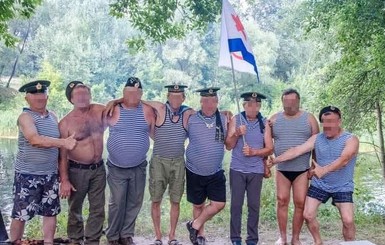 Полиция Полтавщины начала расследование из-за флага с серпом и молотом