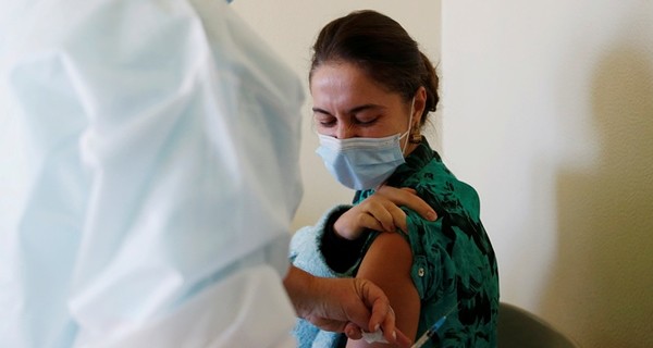 Лишь 7% украинских компаний провели вакцинацию более 70% сотрудников