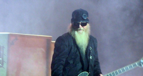 Бас-гитарист легендарной группы ZZ Top Дасти Хилл умер в своем доме