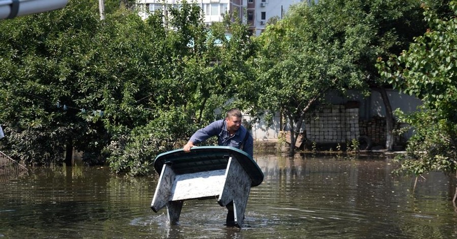 Грозы и шквалы оставили без света 120 населенных пунктов Украины