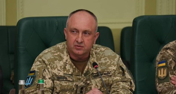 Зеленский представил нового командующего ООС в седьмую годовщину освобождения Авдеевки