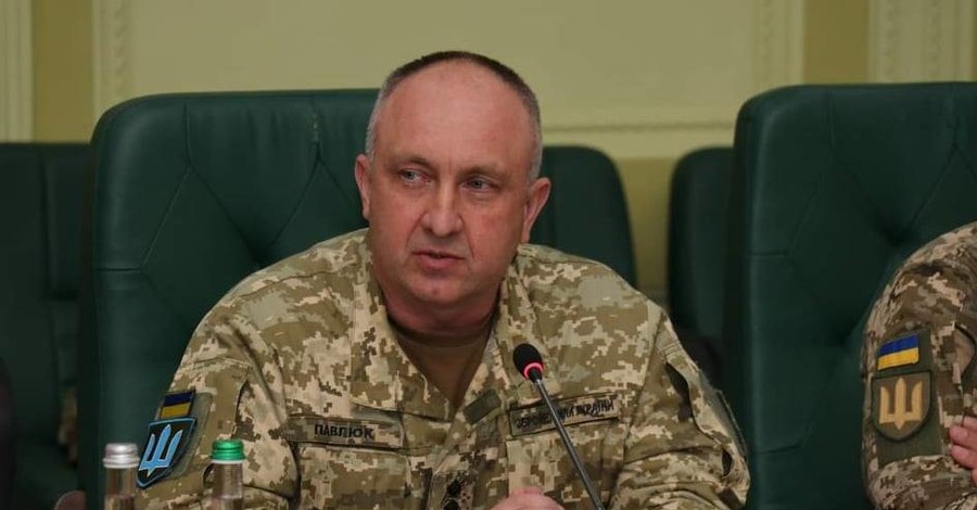 Зеленский представил нового командующего ООС в седьмую годовщину освобождения Авдеевки