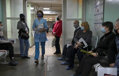 Радуцкий назвал два прогноза возможного всплеска эпидемии коронавируса в Украине