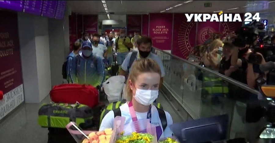 Элина Свитолина вернулась в Украину