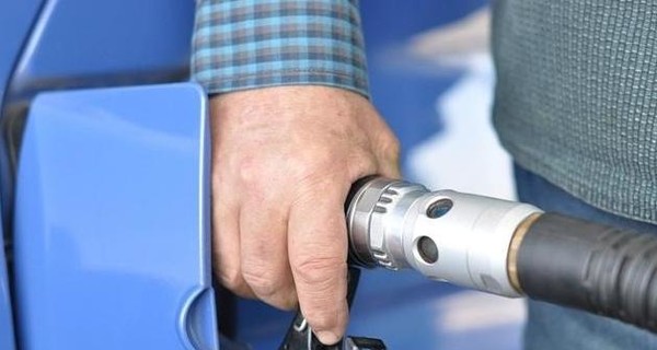Эксперт: Бюджет не получит 22 млрд грн от нелегального рынка топлива, потому что чиновники и теневики переиграли Шмыгаля