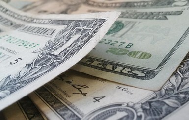 Что делать, если банк отказывается менять старые доллары