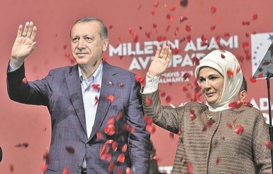 Президент Турции Реджеп Эрдоган: в детстве продавал бублики, а теперь живет во дворце с тысячью комнат