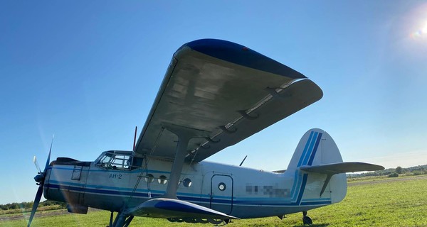 На границе Украины с Румынией пограничники перехватили контрабандный самолет