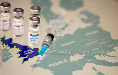 Вакцинацию от коронавируса завершили 2 401 647 украинцев