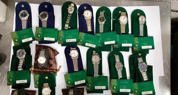 Иностранец пытался ввезти в Украину 16 часов 