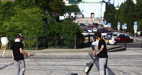 Последствия дрифта на Софийской площади будут устранять несколько дней