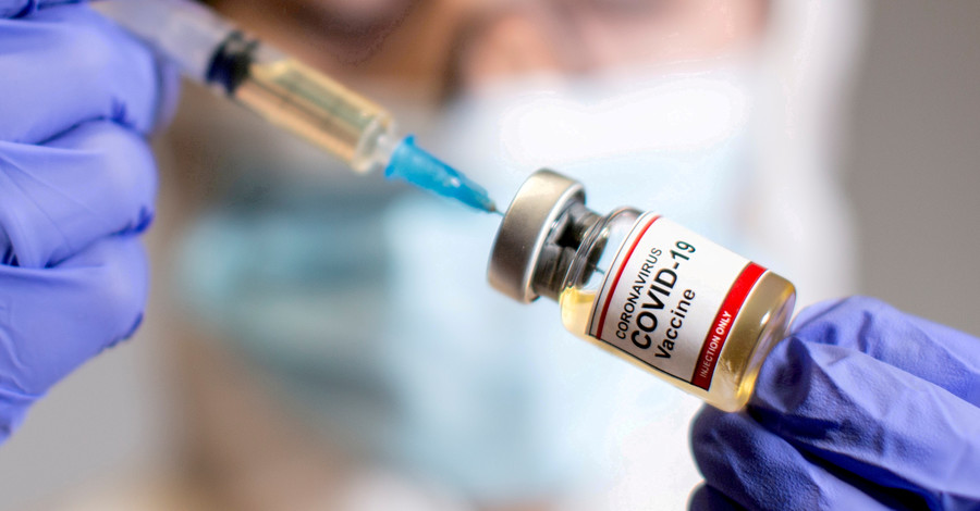 Минздрав рекомендует сократить до 14 дней интервал между двумя дозами вакцины CoronaVac 
