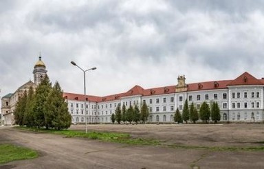 На Львовщине в отеле Layar Palace отравились 17 подростков