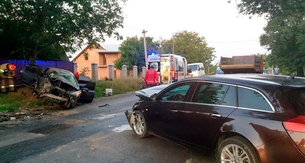 В Черновицкой области таможенник устроил смертельное ДТП и сбежал