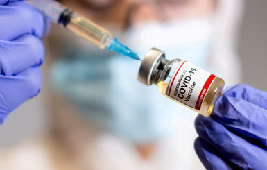 Власти Израиля заявили о высокой эффективности третьей дозы прививки от коронавируса 