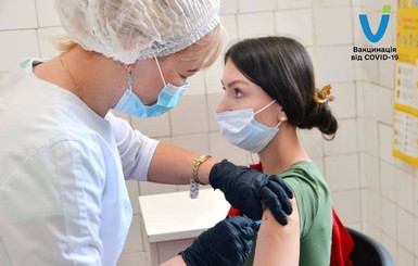 Итоги полугода вакцинации в Украине: 5 миллионов - с одной прививкой, три миллиона - с двумя