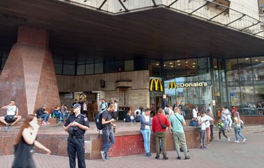 Метро в Киеве 24 августа будет работать до 2 часов ночи