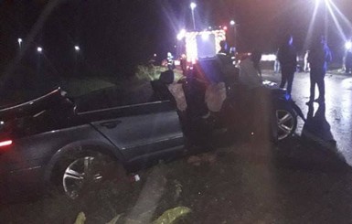 На Львовщине столкнулись машины: погибли три человека и шесть - травмированы