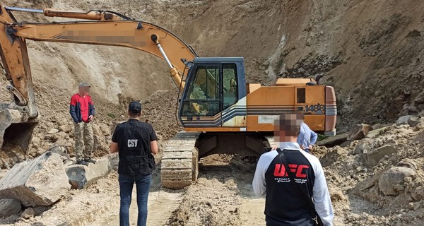 СБУ в Ровенской области блокировала схему незаконной добычи базальта 