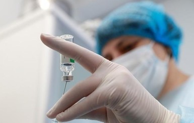 МОЗ: Вакцина Moderna в Украине осталась только для второй дозы