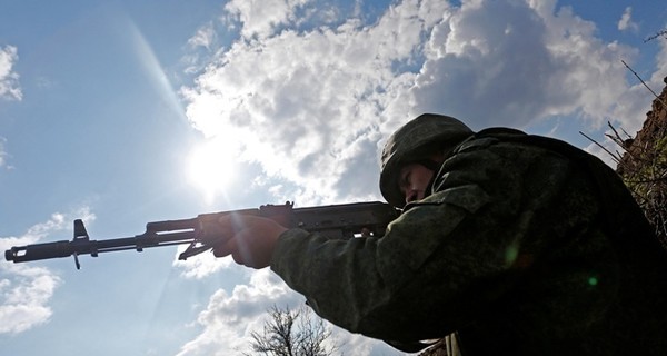 На Донбассе получили ранения восемь украинских бойцов
