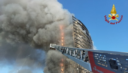 Пожар в многоэтажке в Милане