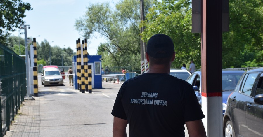 Украина запретила въезд автомобилям на приднестровских номерах